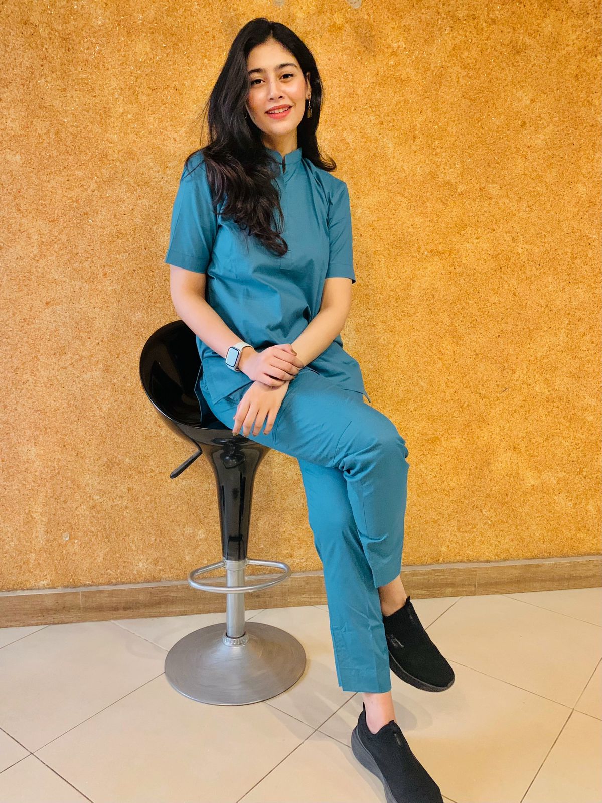 COLLAR NECK SCRUBS - Image 4