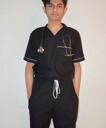 GREY V-NECK WITH POCKET PIPING MALE SCRUB